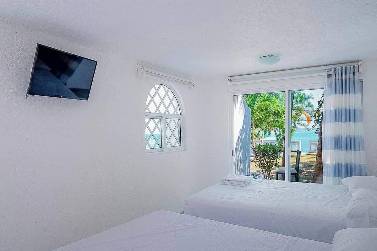 クラシック 4 人部屋 ラグーンビュー