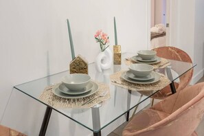 Dining - Stylish 1BR Industrial Loft Steps - Old Montreal (Montreal)