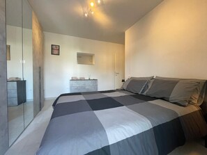 Room - Vrbo Property (Monsummano Terme)