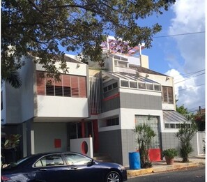 Exterior - Terrific 2-bedroom apartment with AC in vibrant San Juan (San Juan)