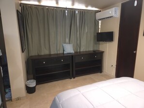2 slaapkamers, een strijkplank/strijkijzer, gratis wifi, beddengoed