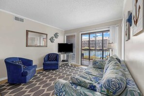 TV - Coastal Retreat By The Ocean (North Myrtle Beach)