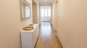 Interior - Morning in Prague – Cozy Entire Home for 15, 1 min to Tram, 4 Rooms & 2 Kitchens (Praha2)