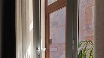 Exclusive Apartment, City View | Interior