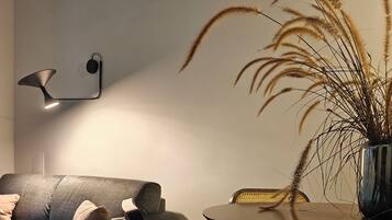 Exclusive-Apartment, Stadtblick | Wohnbereich