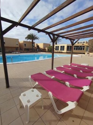 حمام سباحة