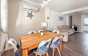 Dining - Lovely home in Orihuela Costa with WiFi (Orihuela Costa)