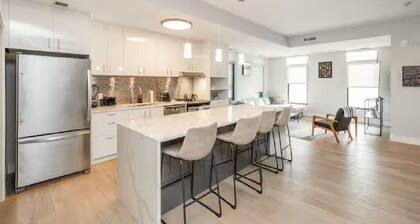 Spacious Executive 2-Level Condo | 2 Bed | 1.5 Bath|