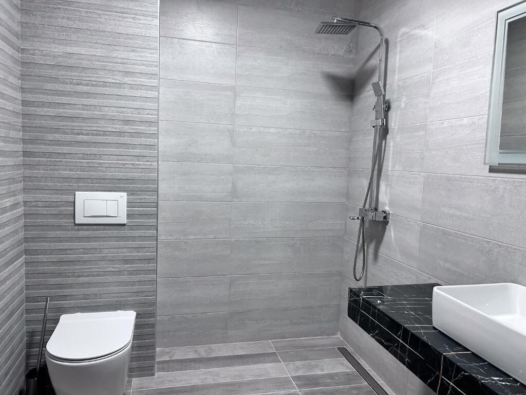 Basic Double Room, Balcony, Garden View | Bathroom