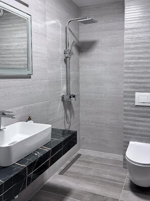 Basic Double Room, Balcony, Garden View | Bathroom - Hotel Vital  (Bozhurishte)