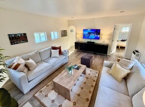 Smart TV - Montecito Brickstone Cottage (Montecito)