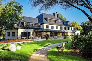 Exterior - Hotel La Reposee Rest. L'escu De Runfao (Liffre)