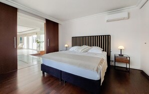 5 Schlafzimmer, Bügeleisen/Bügelbrett, Reisekinderbett, kostenloses WLAN