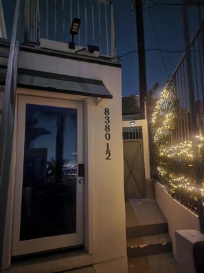 Exterior detail - Hollywood Hills "SkySuite Studio" - Sunset Strip- Best Location! (Los Angeles)