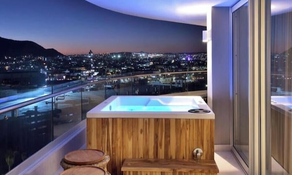 Terrace/patio - Three Bedroom Sunset Suite Cabo San Lucas (Cabo San Lucas)