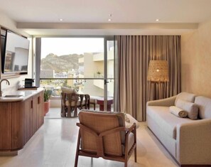 Living area - Three Bedroom Sunset Suite Cabo San Lucas (Cabo San Lucas)