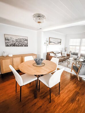 Dining - Rosie's Retreat - Pet-friendly “gem” at Lenovo, NCSU (Raleigh)