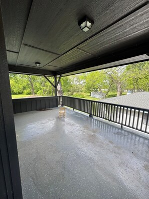 Terrace/patio - Lovely 5-bedroom with 3 1/2 baths and 1 Handicapped house in peaceful Waxahachie (Waxahachie)