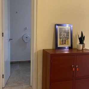 Chambre Double Supérieure, balcon, vue cour intérieure | Intérieur