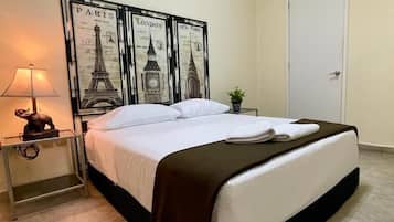 Habitación superior, balcón, vista a la ciudad | Wifi gratis