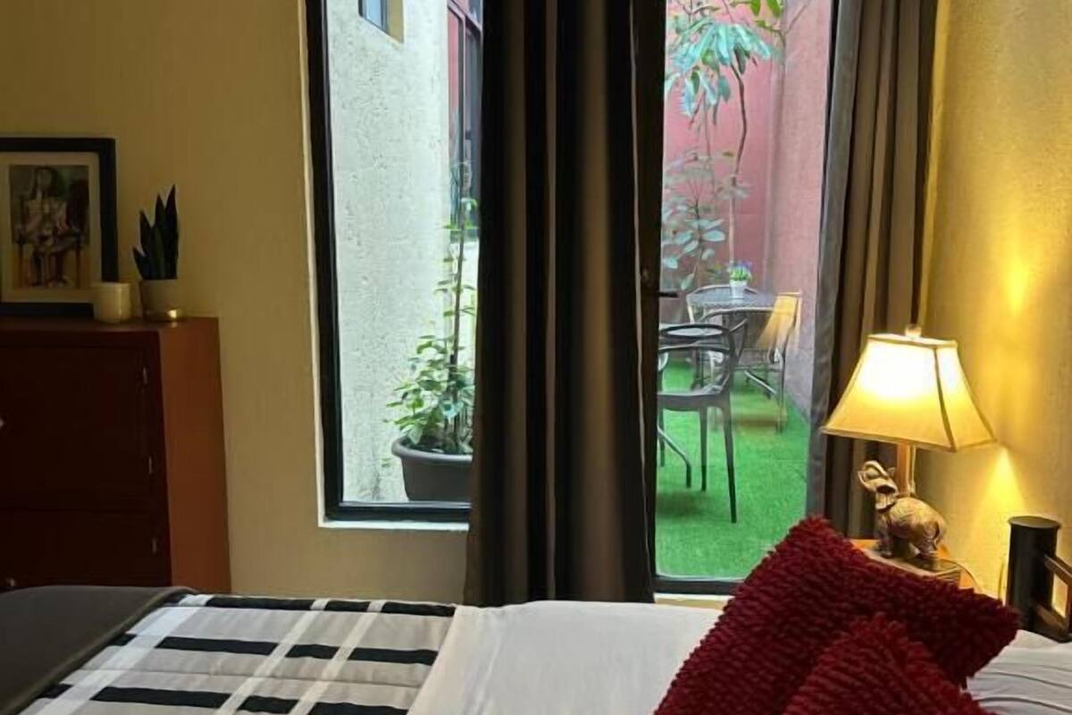 Superior Double Room, Balcony, Courtyard View | Wi-fi percuma 
