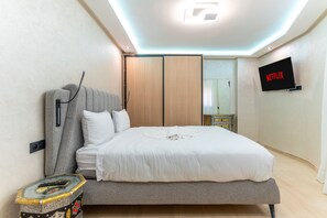 1 bedroom, Internet, bed sheets - Premium Studio-Heart of hivernage, 1 Min to La Gare (Marrakech)