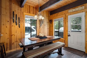 Dining - Charming Tahoe Cabin (Incline Village)