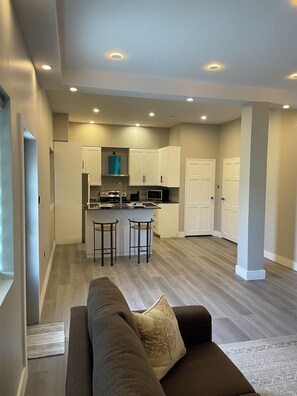 Luxury Apartment, City View | Ruang tamu