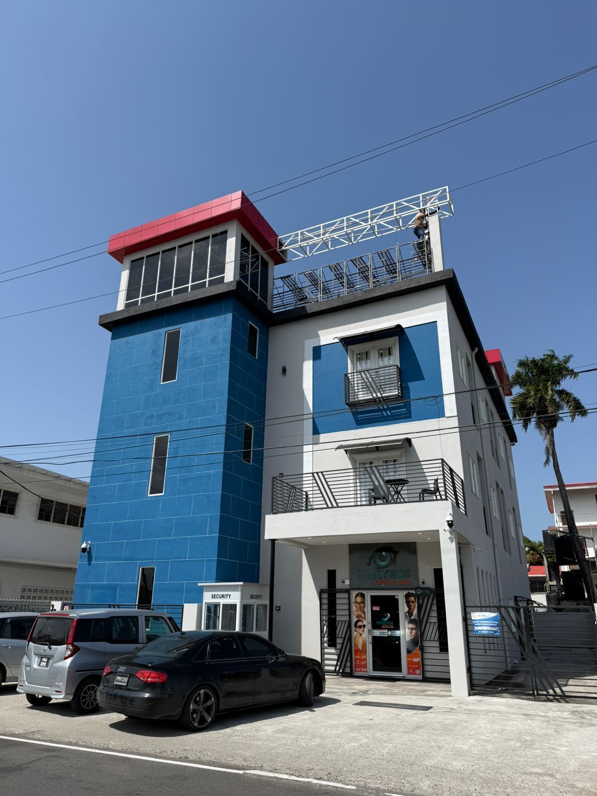 المنشأة من الخارج