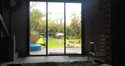 Cozy home surrounded by nature located in a very quiet and peaceful neighborhood