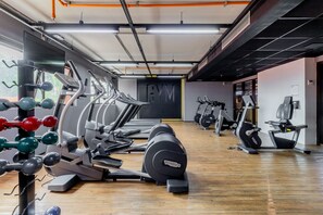 Fitness facility - Studio Alpha Alphaville - Modern Design and Comfort (Barueri)