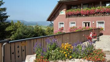 Enceinte de lâhĂ©bergement