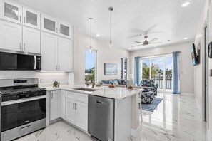 Fridge, microwave, oven, stovetop - Dual Villas, Lagoon Views, Pools & Beach Steps for Group Fun - Casa Lagoon - Roelens (Fort Myers Beach)