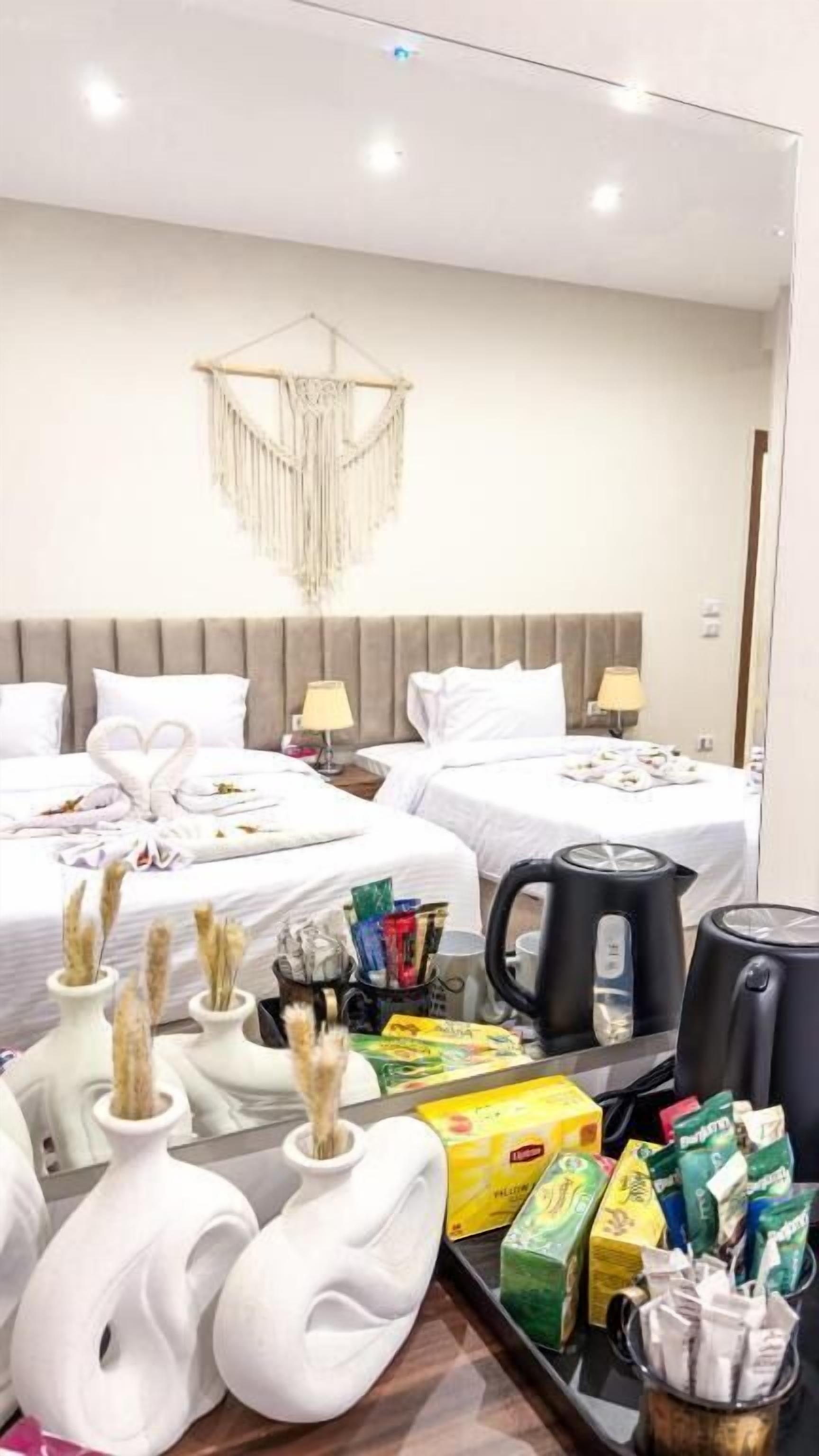 Deluxe Triple Room, Balcony, City View