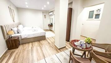 Chambre Triple Deluxe, balcon, vue ville