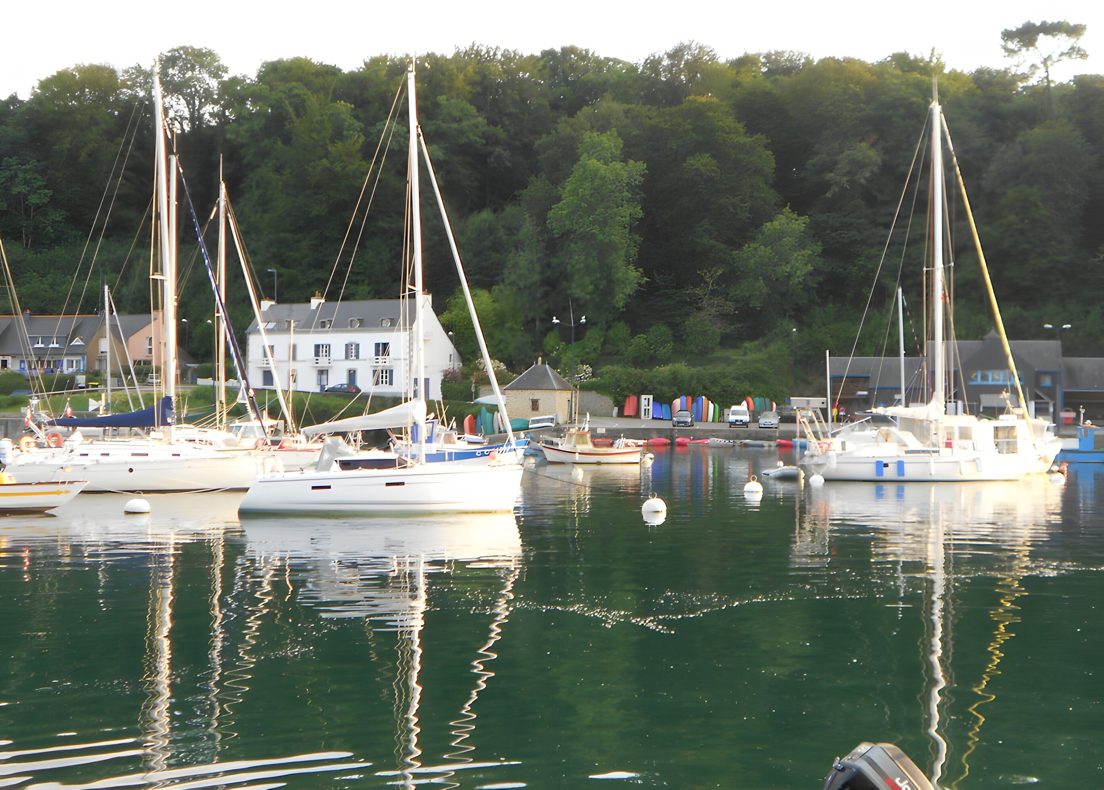 Marina/club náutico