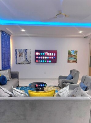 Interior - Luxury 2 Bedroom Oasis in the Heart of Accra (Accra)