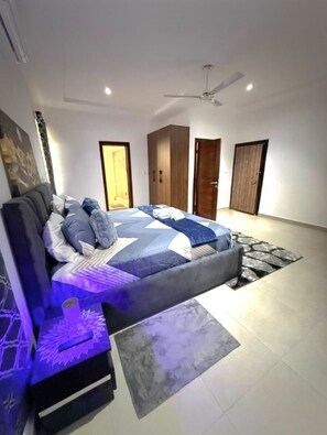 Room - Luxury 2 Bedroom Oasis in the Heart of Accra (Accra)