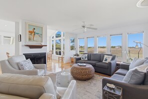 Living area - High End Luxury Retreat with River/Marsh Views, Near Beach - 34 Marsh Island (Isle Of Palms)