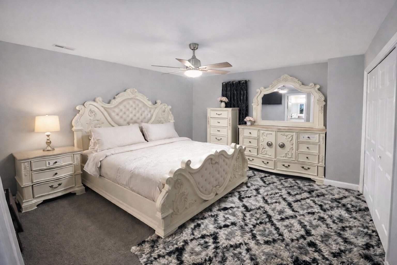 Family-friendly Home With 3 Bedrooms And Fitness Center In Serene Worcester - Worcester, MA