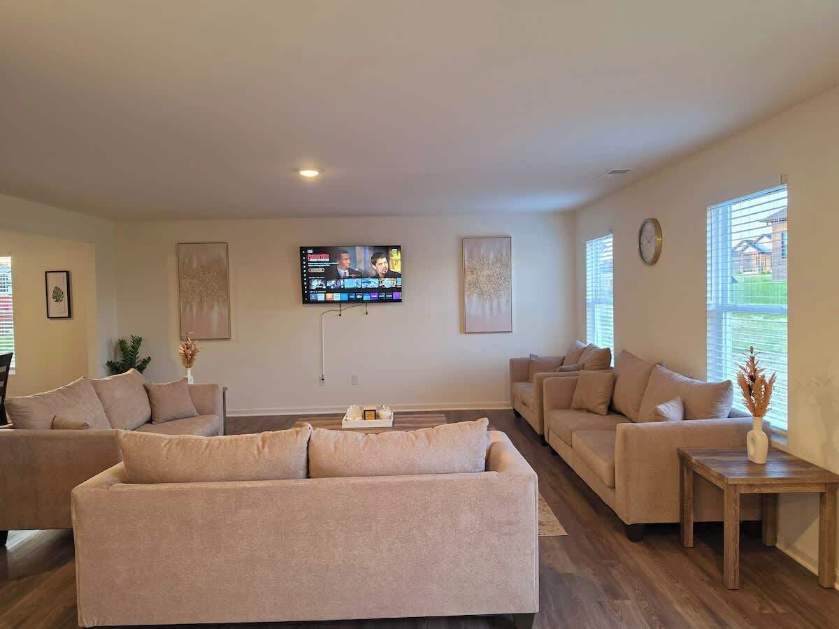 TV, offices