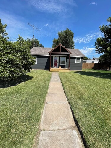 Comfortable and quiet 2-bedroom cottage  in Minneola