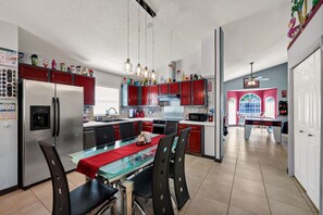 Private kitchen - Cinematic Magic Escape w/ Private Pool & Grill (Kissimmee)