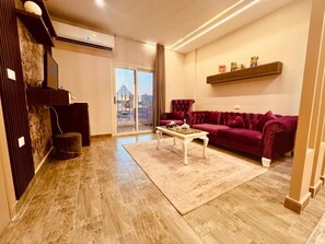 Suite, Balcony, Mountain View | Living area - pyramids Moon IIn (nazlet elsaman)