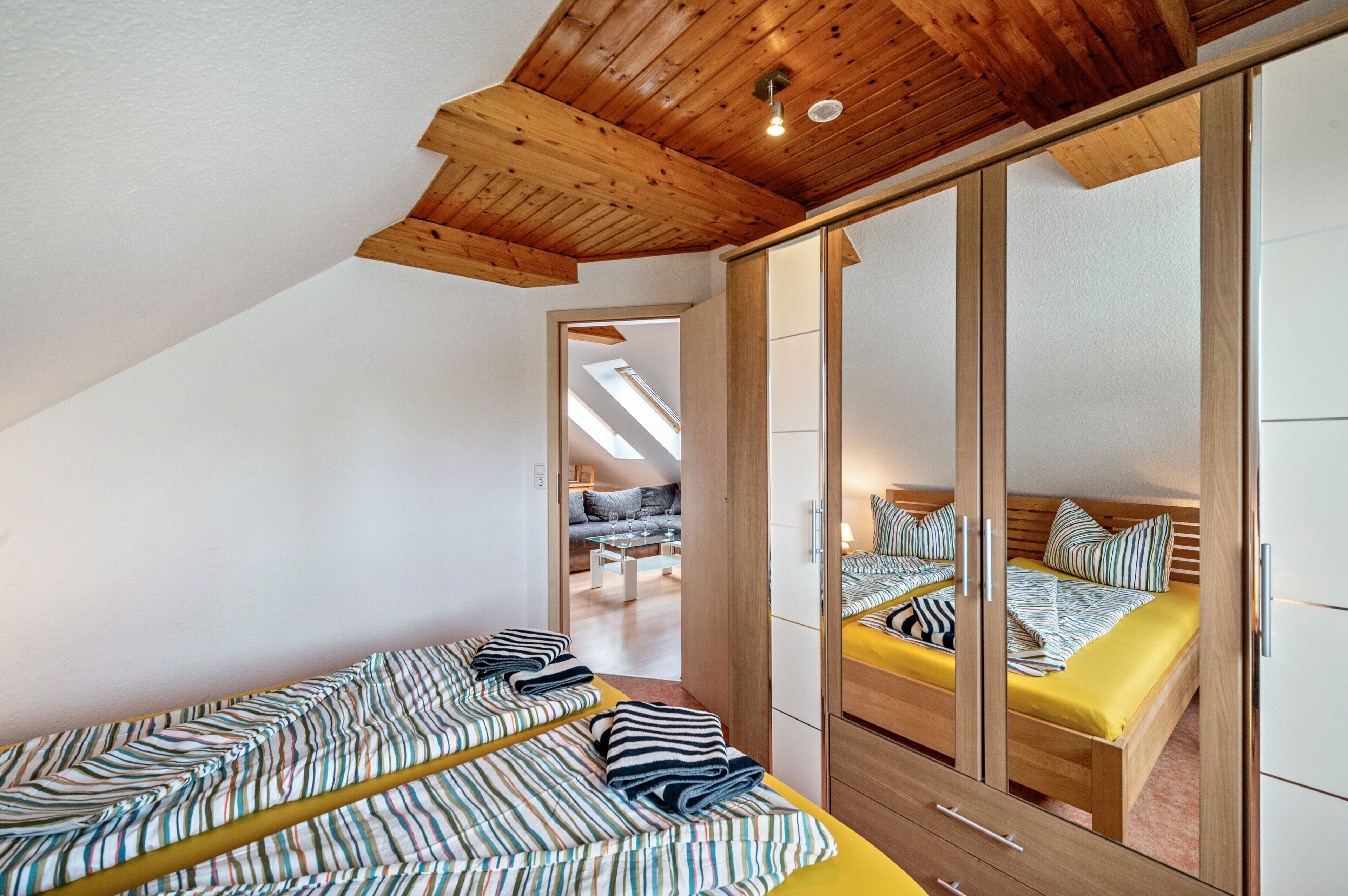 2 bedrooms, WiFi, bed sheets