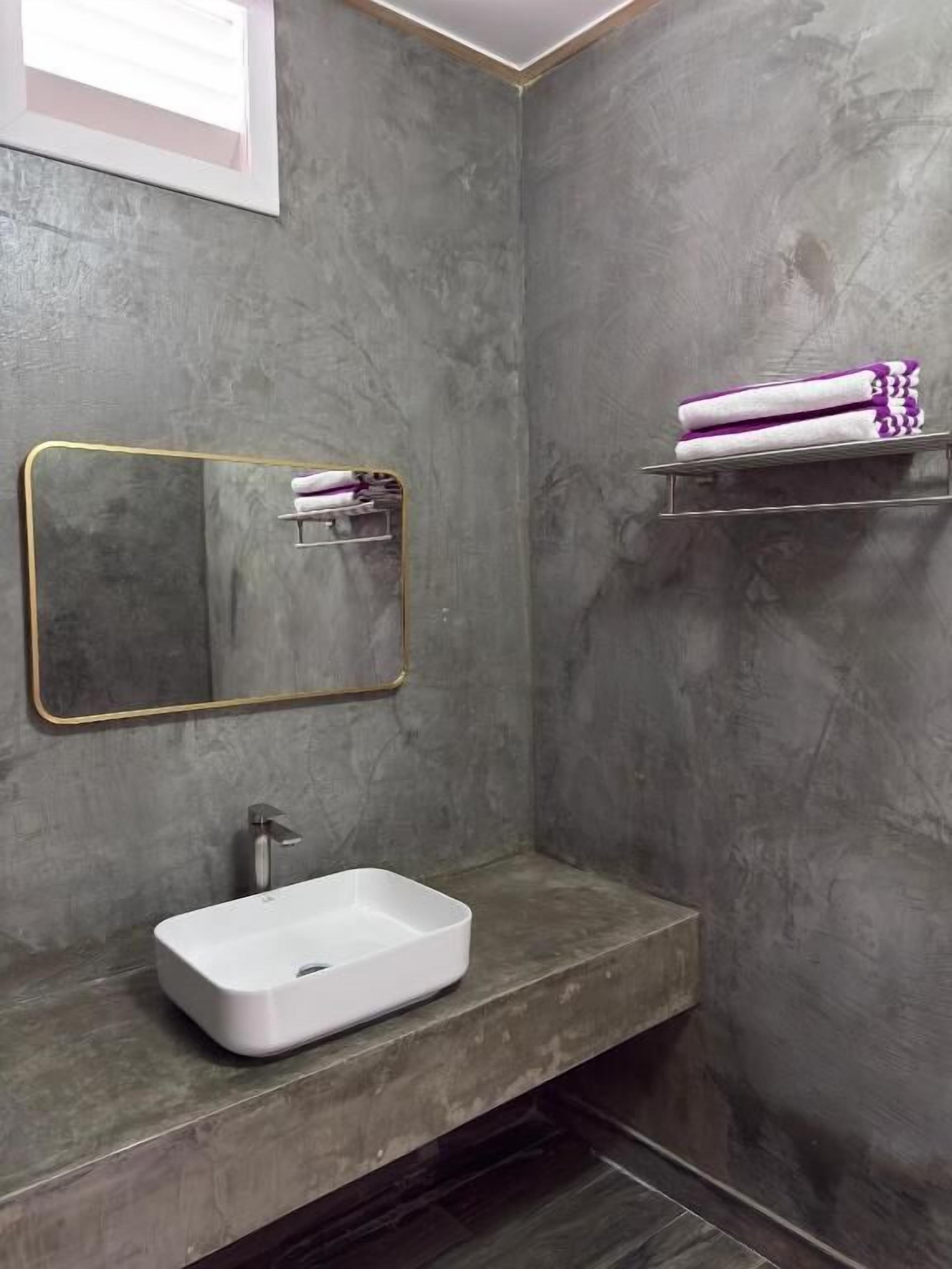 Deluxe Double Room | Bathroom