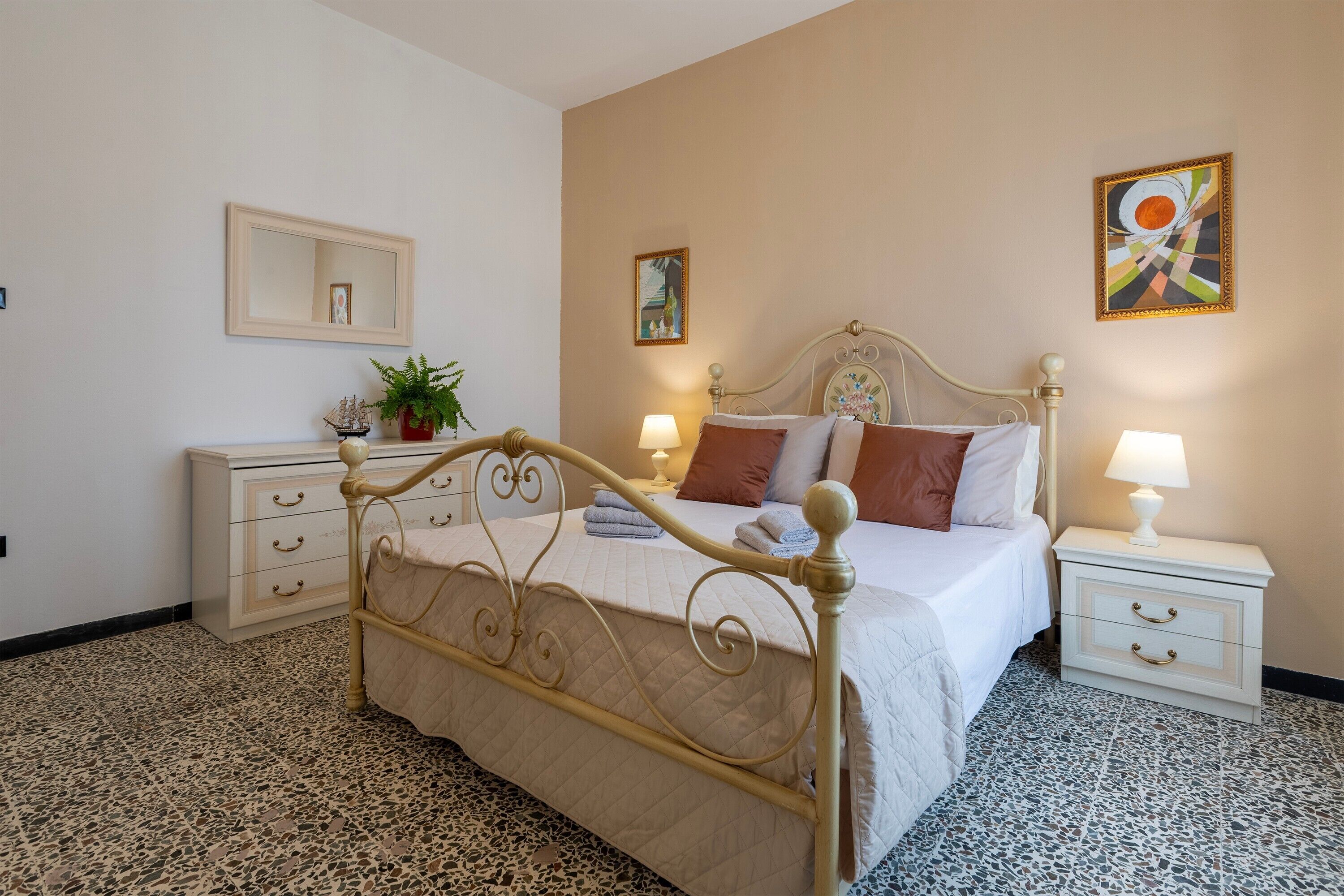 3 Schlafzimmer, Bügeleisen/Bügelbrett, WLAN, Bettwäsche