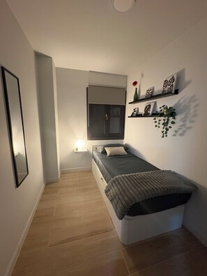 2 bedrooms, iron/ironing board, free WiFi, bed sheets - Modern apartment with large terrace and sea views (Tegueste)