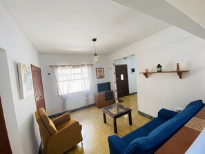 Living area - Vacation Home 'Hermigua Teide & Ocean View' with Balcony and Wi-Fi (Hermigua)