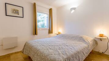 2 Schlafzimmer, Bügeleisen/Bügelbrett, WLAN, Bettwäsche